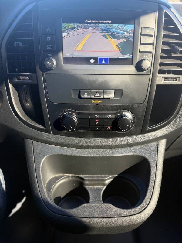 2023 Mercedes-Benz Metris