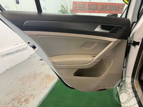 2018 Volkswagen Golf TSI S