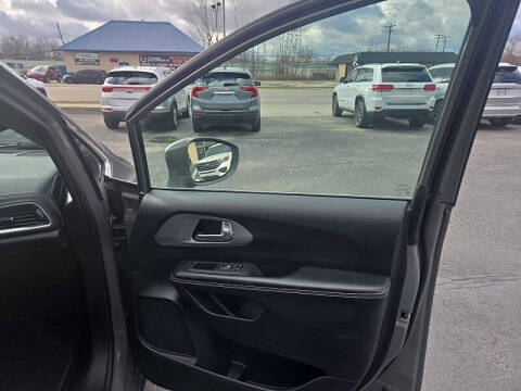 2022 Chrysler Pacifica Touring