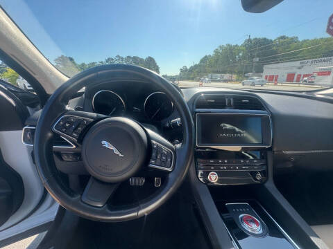 2019 Jaguar F-PACE 30t Premium