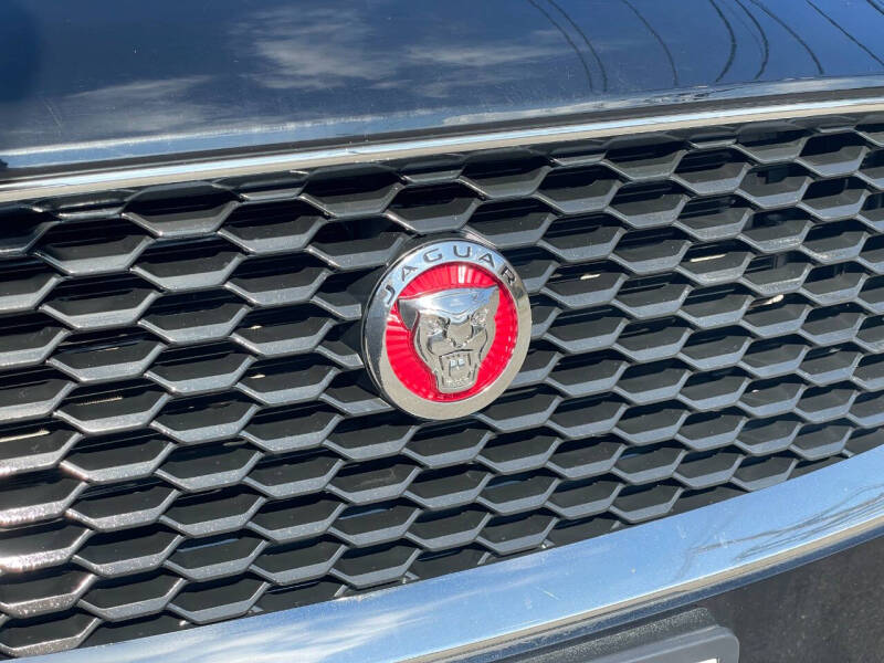 2019 Jaguar E-PACE P250