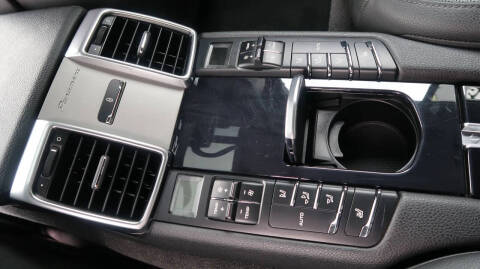 2015 Porsche Panamera