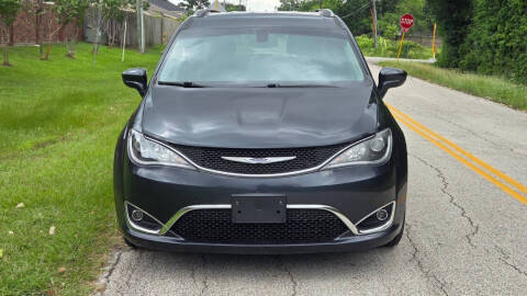 2020 Chrysler Pacifica Touring L