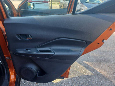 2019 Nissan Kicks SR