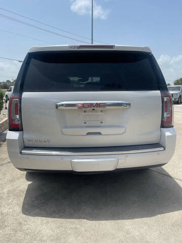 2017 GMC Yukon Denali