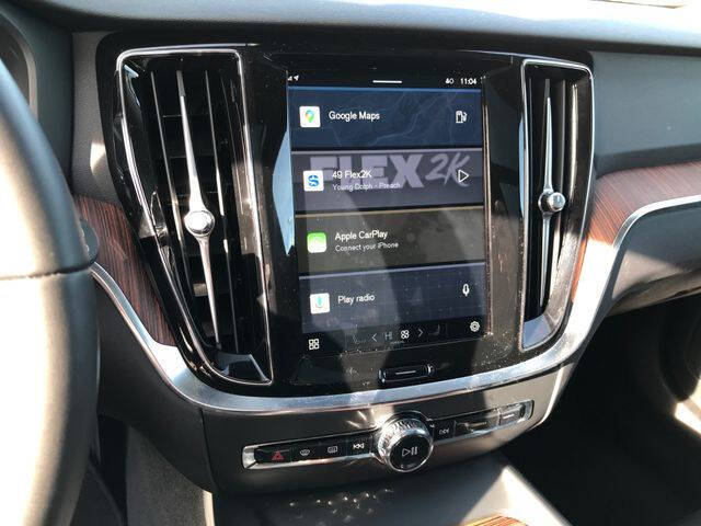 2025 Volvo V60 Cross Country B5 Plus