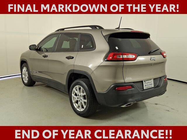 2017 Jeep Cherokee Sport