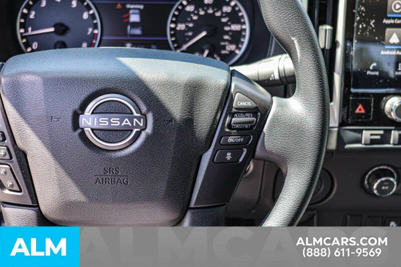 2025 Nissan Frontier SV