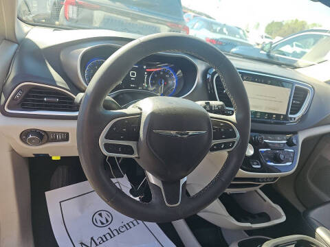 2023 Chrysler Pacifica Touring L