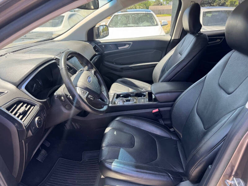 2019 Ford Edge Titanium