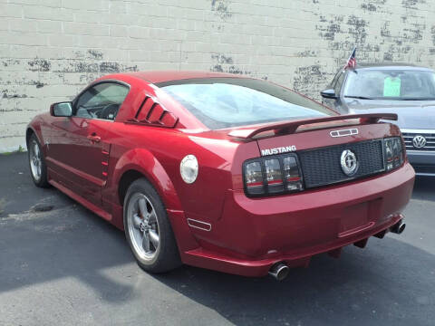 2006 Ford Mustang V6 Standard