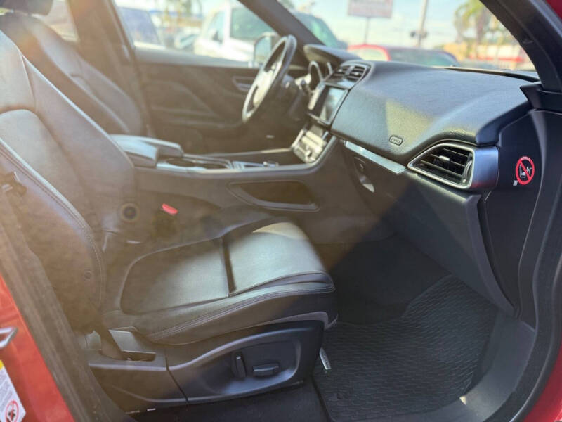 2017 Jaguar F-PACE 35t Premium