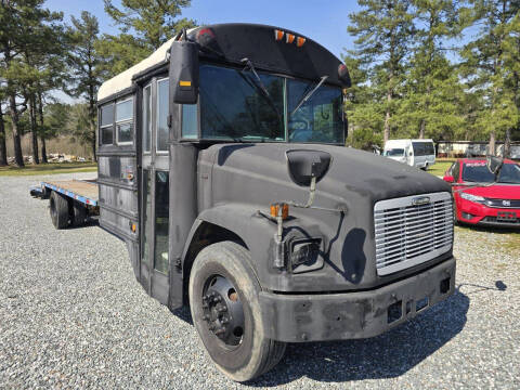 2005 Freightliner MB/Bus
