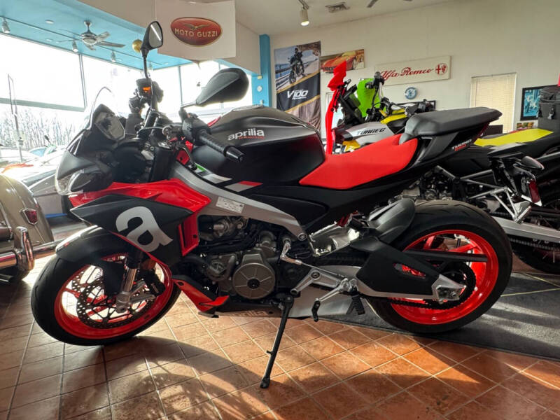 2021 Aprilia Tuono 660