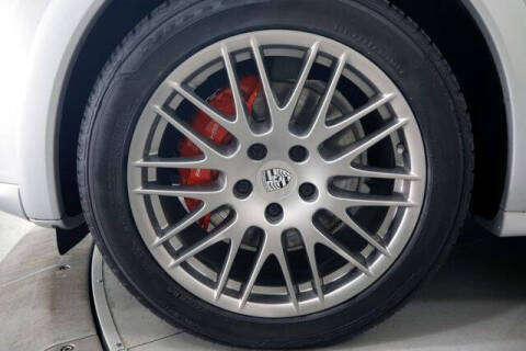 2014 Porsche Cayenne GTS