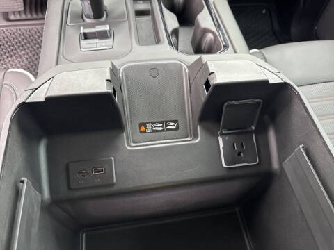 2025 GMC Sierra 1500 AT4X