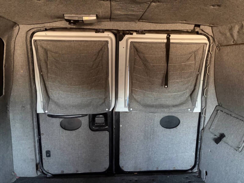2004 Ford E-Series E-350 SD