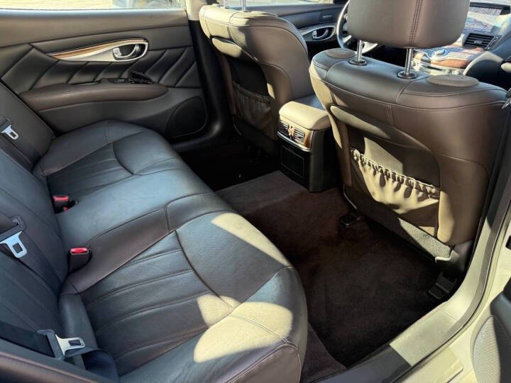 2017 Infiniti Q70L 3.7