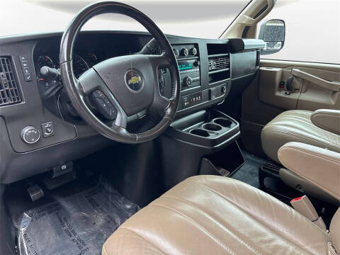 2023 Chevrolet Express 2500