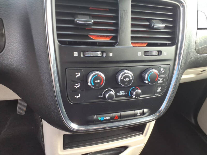 2016 Dodge Grand Caravan SE