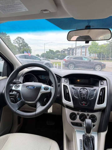 2012 Ford Focus SE