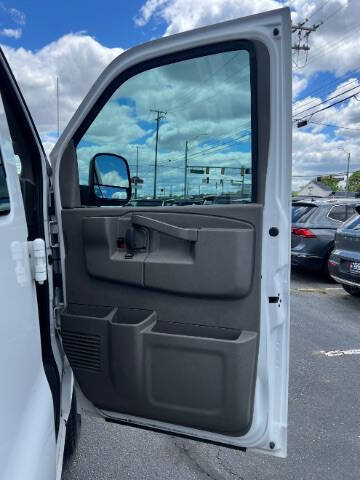 2023 Chevrolet Express LS 2500
