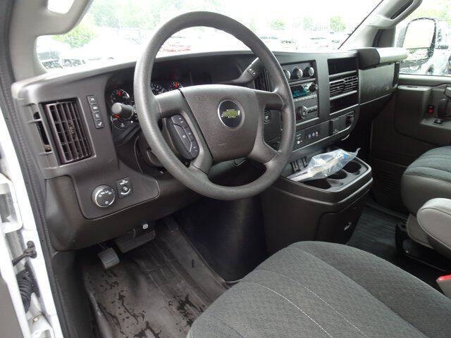 2024 Chevrolet Express 2500