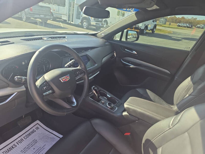 2022 Cadillac XT4 Premium Luxury