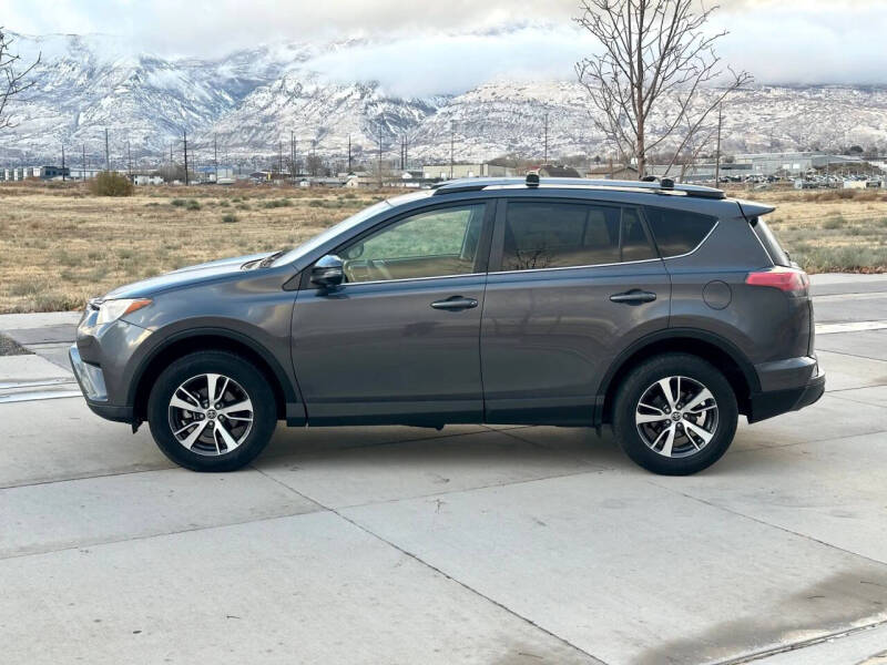 2017 Toyota RAV4 XLE