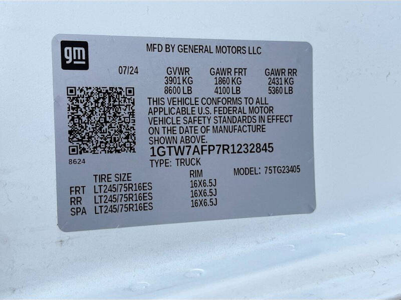2024 GMC Savana 2500