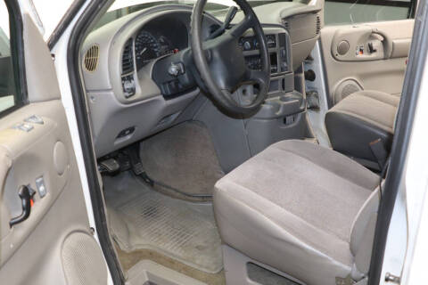 2002 Chevrolet Astro LS
