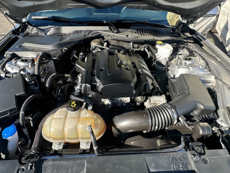 2020 Ford Mustang EcoBoost