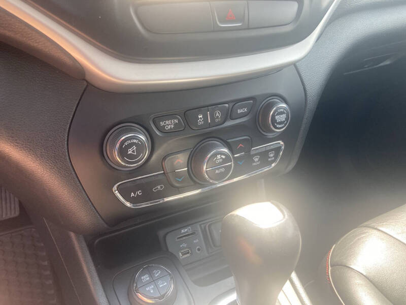 2015 Jeep Cherokee Trailhawk