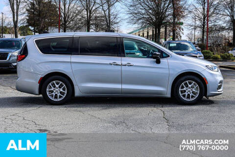 2024 Chrysler Pacifica Touring L