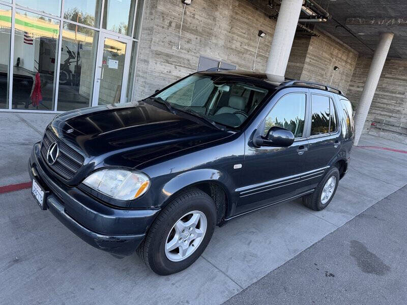2001 Mercedes-Benz M-Class ML 320