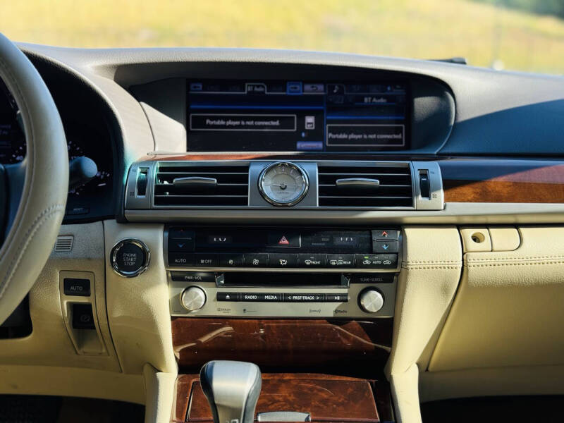 2013 Lexus LS 460