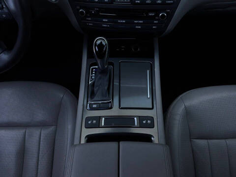2016 Hyundai Genesis