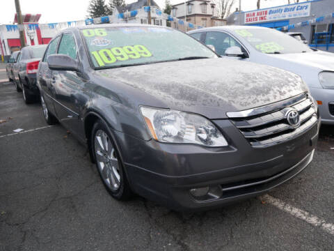 2006 Toyota Avalon for sale at M & R Auto Sales INC. in North Plainfield NJ