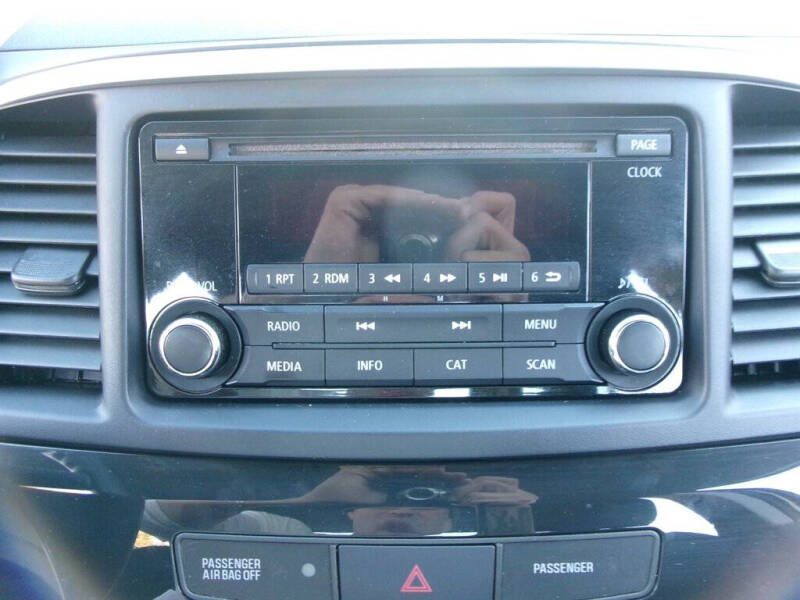 2016 Mitsubishi Lancer ES