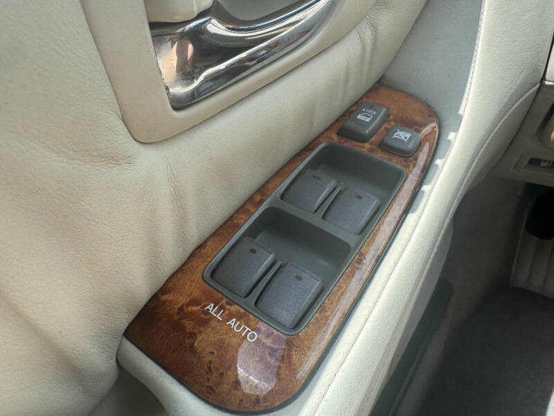 2005 Lexus LS 430