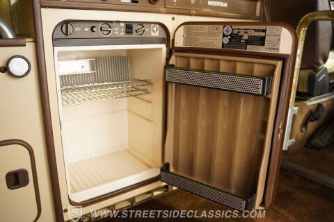 1984 Volkswagen Vanagon Camper