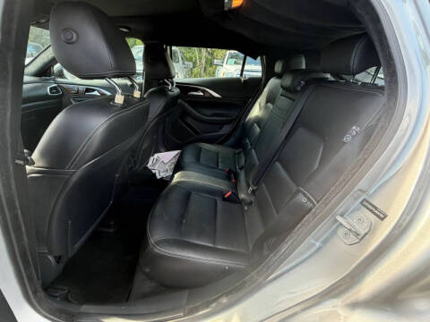 2018 Infiniti QX30 Premium