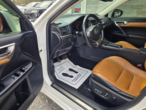 2017 Lexus CT 200h