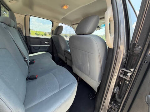 2017 RAM 1500 SLT