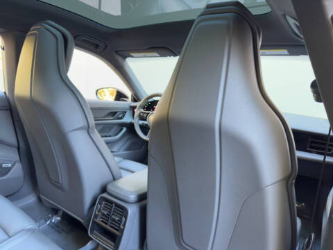 2020 Porsche Taycan 4S