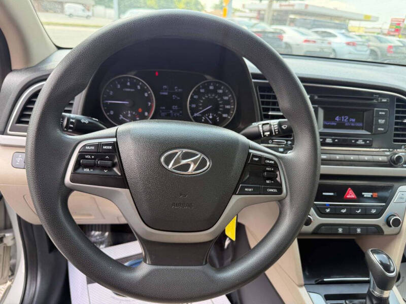 2017 Hyundai Elantra