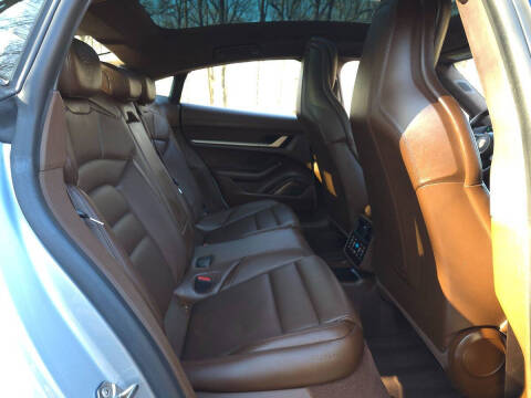 2020 Porsche Taycan Turbo