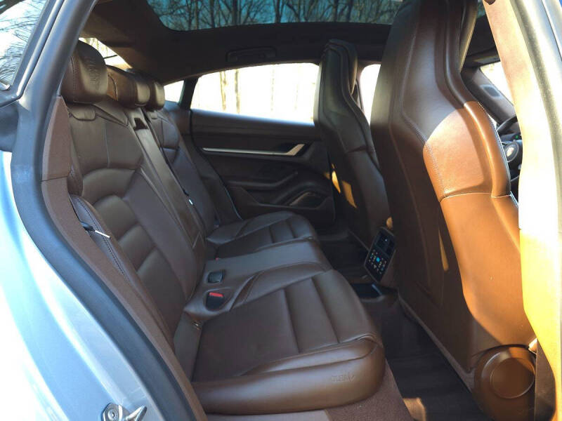 2020 Porsche Taycan Turbo