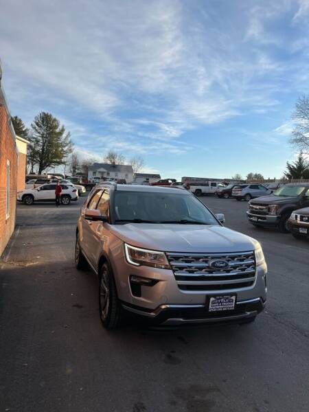 2018 Ford Explorer for sale at SETTLE'S CARS & TRUCKS in Flint Hill VA