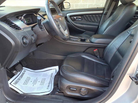 2018 Ford Taurus SEL